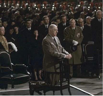 «  Mon pays est un pays chrétien et je commence à compter l'histoire de France à partir de l'accession d'un roi chrétien qui porte le nom des Francs.» 

Charles de Gaulle