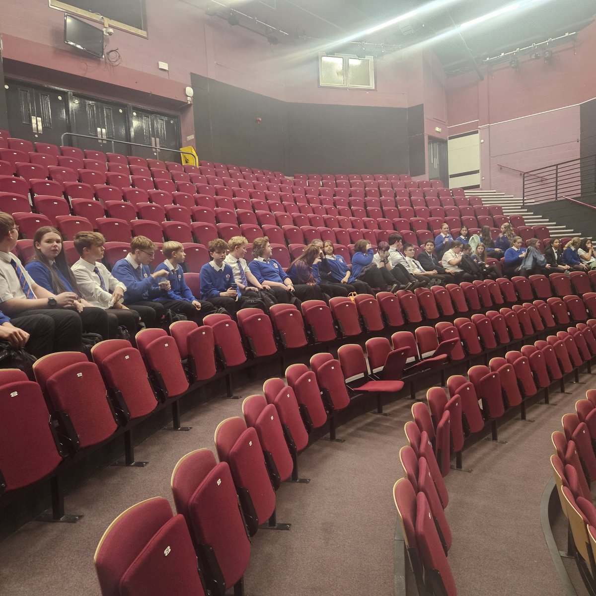 Barry 6th Form - Whitmore High School (@wbwhitmorehs) on Twitter photo Year 10 at a Seren event at Stanwell School @Seren_Network finding out about all the opportunities they'll have over the next few years <a href="/BertheuxMs/">Ms Bertheux</a> Year 10 at a Seren event at Stanwell School @Seren_Network finding out about all the opportunities they'll have over the next few years <a href="/BertheuxMs/">Ms Bertheux</a>