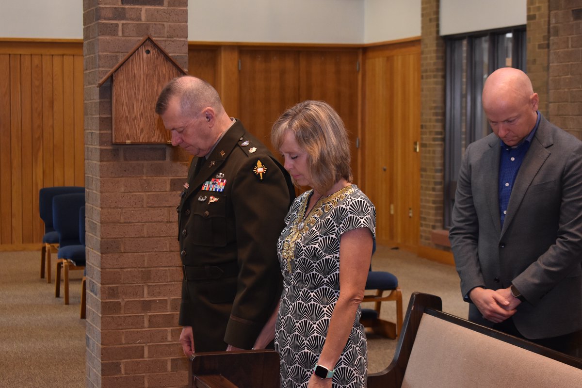 usairl2022's tweet image. Chaplain (LTC) Kevin Trimble was promoted at the Fort Jackson Main Post Chapel on Oct. 4. Congratulations!!!
#ArmyChaplain | #LiveTheCall | #ForGodAndCountry