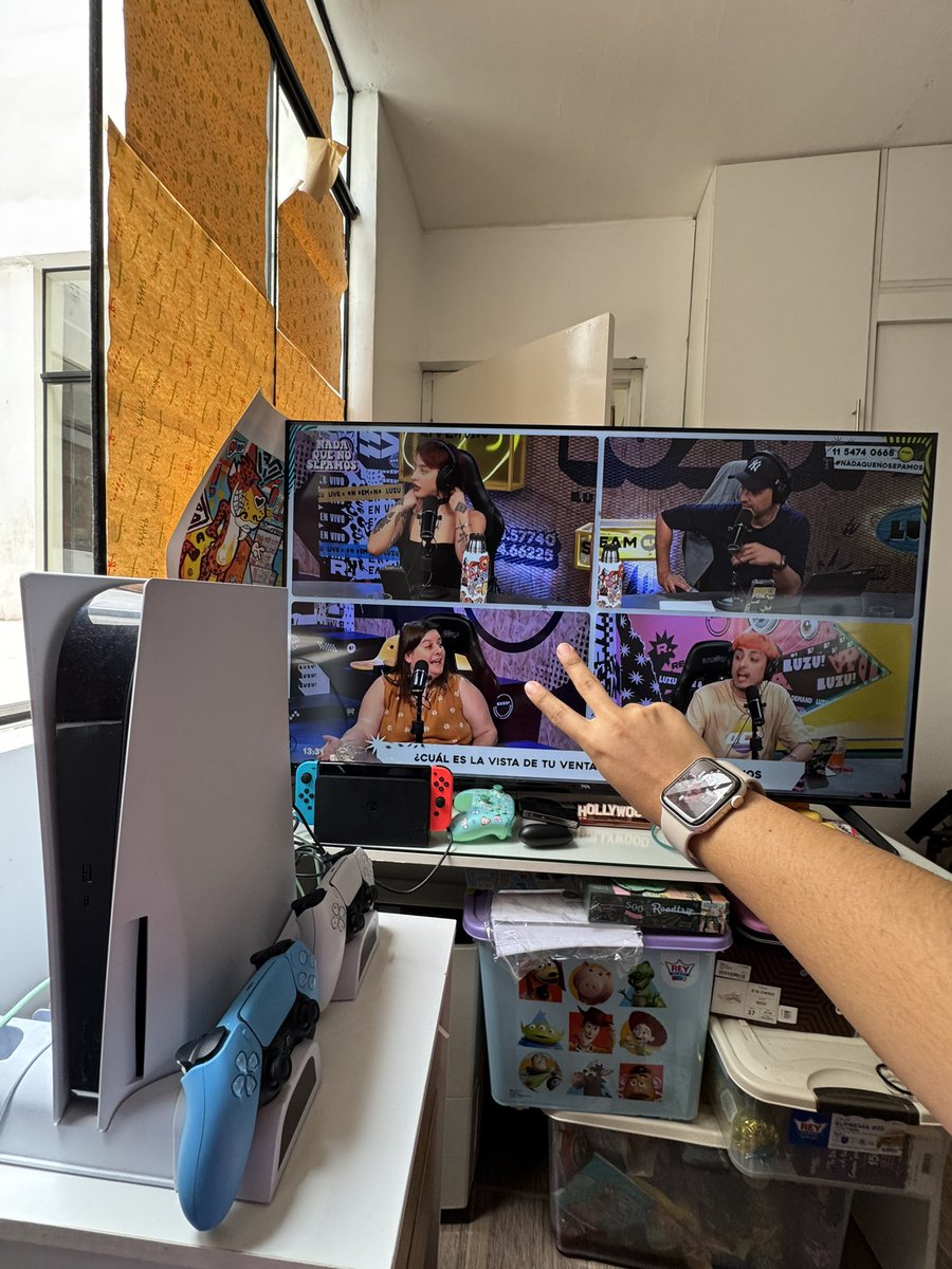 Barbara_bvlogs's tweet photo. Viéndolos desde Lima, Perú 🇵🇪 #NadaQueNoSepamos #luzutv https://t.co/2A7UD19Uzw