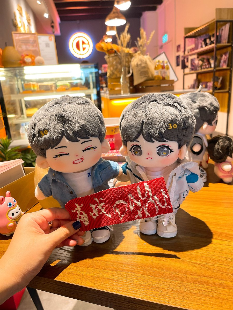 loeyxzhan01127's tweet photo. If I didn’t look through the photos taken at the past Xiao Zhan birthday events in Singapore, it would be hard to believe that I’m alr a 4-year old 🦐. But I’m still looking forward to the many more yrs ahead! 

1005 CHEERS TO XIAO ZHAN

#XiaoZhan33rdBDAY #DoubleThreeXiaoZhanDay https://t.co/rq95m7HoFk
