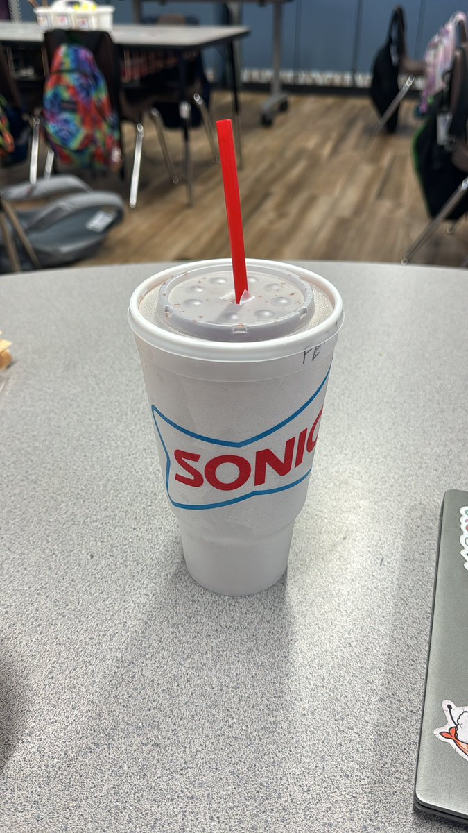 Thank you to the Shadow Forest team for the Sonic drink and making us feel extra special today!! 🦈💙🐾