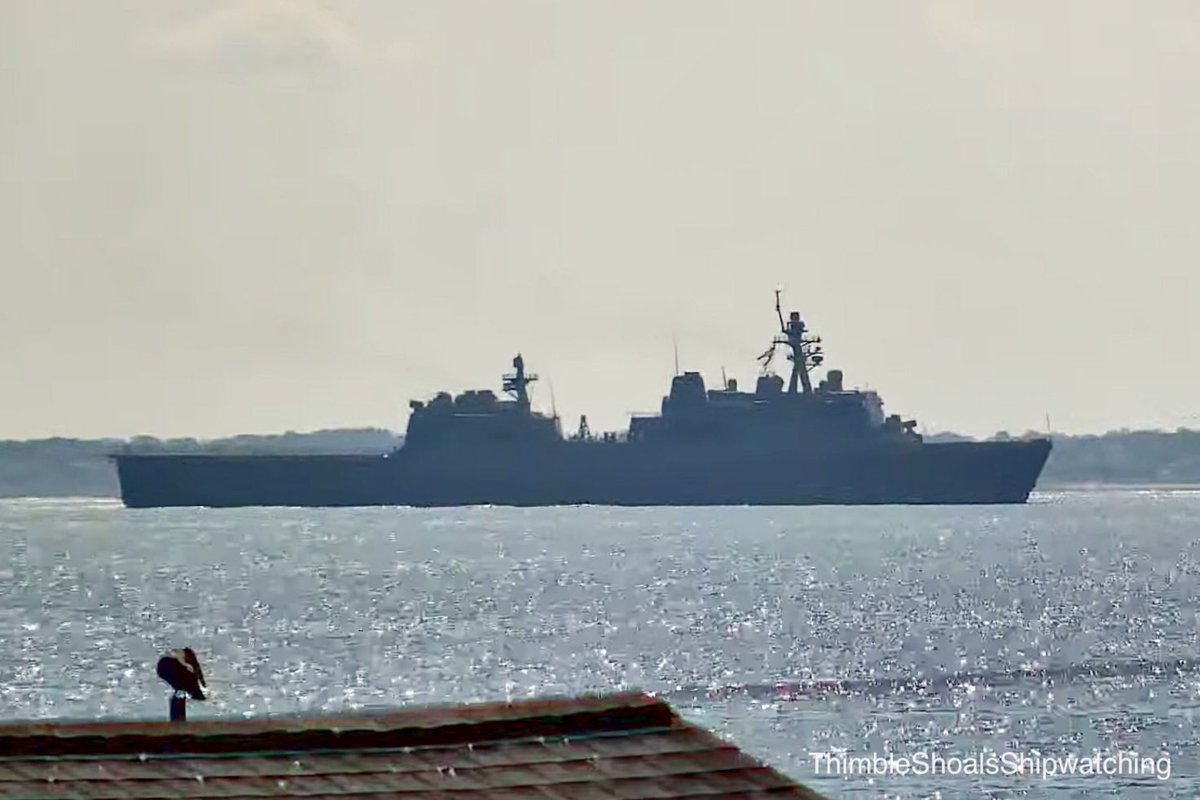 WarshipCam's tweet photo. USS Richard M. McCool, Jr. (LPD 29) San Antonio-class Flight I amphibious transport dock coming into Norfolk, Virginia - October 4, 2024 #ussricharmmccooljr #lpd29
SRC: YT- ThimbleShoalsShipwatching https://t.co/BynXfiDVmF