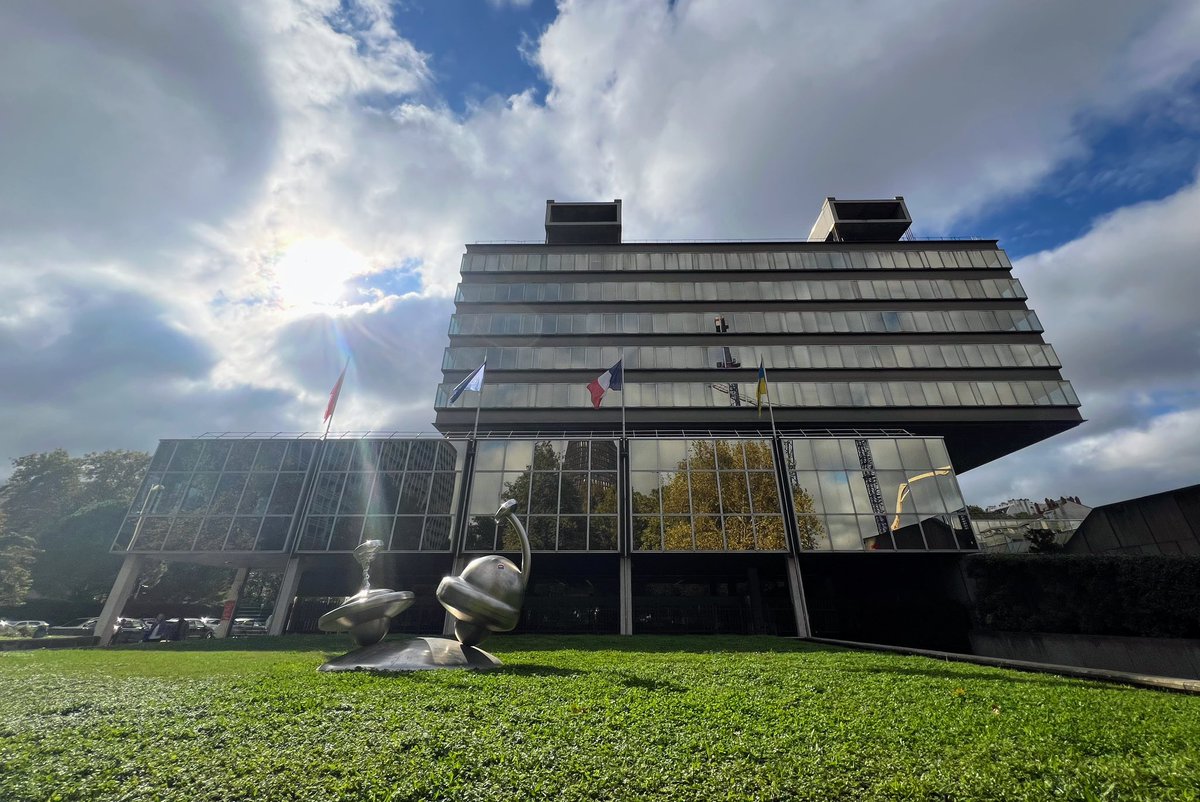 En cette Journée Nationale des Aidants, l’association #LaMétropoleAidante organisait avec beaucoup de partenaires 1 journée dédiée avec des stands, ateliers, soins, témoignages...
Temps important et riche où nous pouvons nous fédérer, avancer
#JournéeNationaleDesAidants
#Ensemble