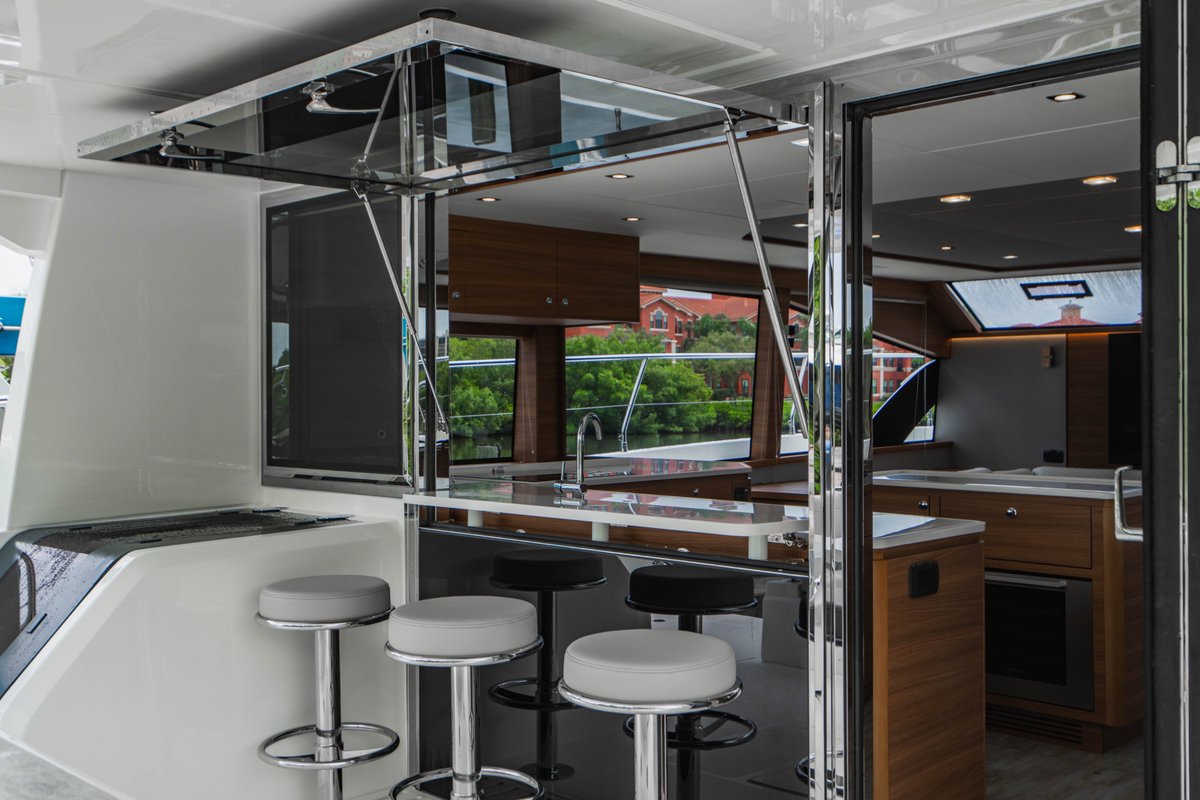 RJCYachtSales's tweet photo. New Listing - 2023 54' Aquila Power Catamaran, WATER BORN 
-Upgraded Cummins QSB 6.7 550 HP Main Engines
-(4) Stateroom Layout w/ (4) Heads
-Air Conditioned Enclosed Flybridge
-Most highly optioned 54' Aquila on the market
-Virtually brand new w/ only 50 hours https://t.co/Apul98Xhab