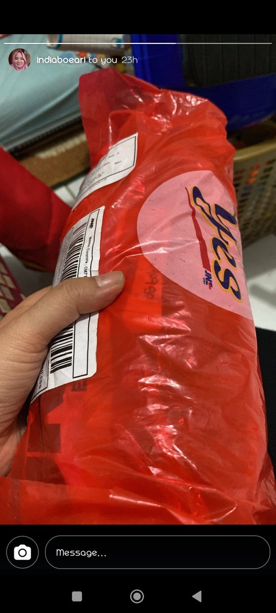ullyaboeari's tweet photo. @JNECare gak lega rasanya kalo gak up di X juga

jadi saya checkout barang di shopee
dikirim seller tgl 22 sep 2024
cuma dr sidoarjo ke malang.

sayangnya saya ga cek kalo ekspedisinya ternyata JNE 

Tgl 30 Sep 2024 status pesanan sudah diterima. tapi barang belum sampai. https://t.co/2mWx59Ayzt