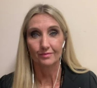 WattersMarty's tweet photo. Why does Stew Peters say that Ann Vandersteel is a liar and a vodka lush?
Answer: Because she is!
#DeepStateGrifter
.@annvandersteel .@realstewpeters
.@GenFlynn https://t.co/6YFMHNLQrT