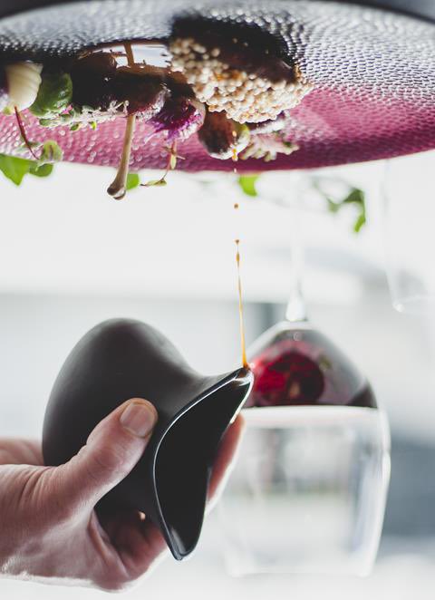 🎉 Zin in een culinaire avond vol verrassingen? 

Bij De Ertepeller doen we het andersom! 

Start met zoet, eindig met hartig: van koffiecocktails tot champagne en gyoza’s 🍾🥟. 

All-inclusive avond voor €175 p.p. Wees er snel bij, beperkte plekken! 

Reserveer nu 👉