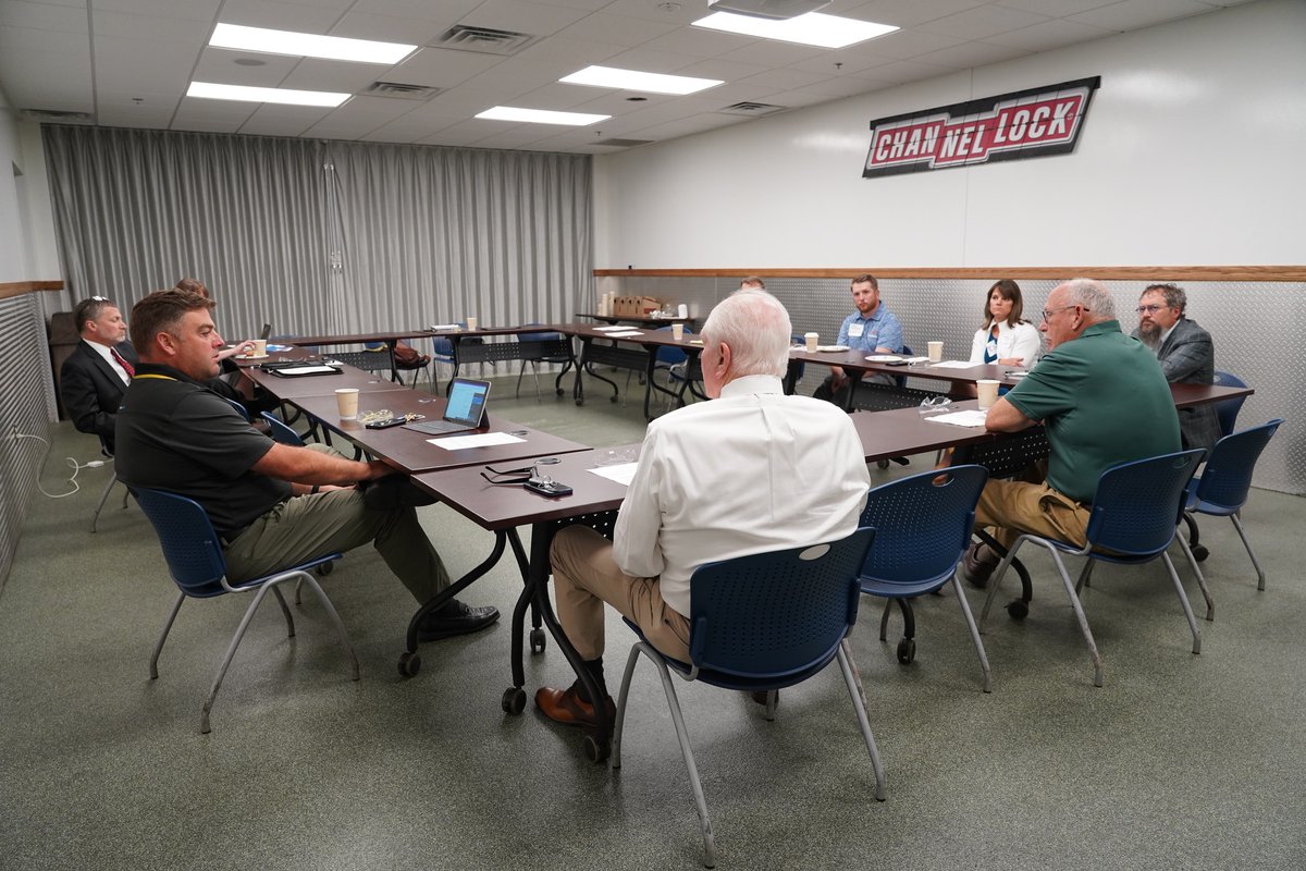 MikeKellyPA's tweet image. Today is National Manufacturing Day! Western Pennsylvania has a rich manufacturing history with so many incredible businesses and talented workers. Here are a few photos from our stops at local manufacturers and shops over the years. 🇺🇸#ManufacturingDay