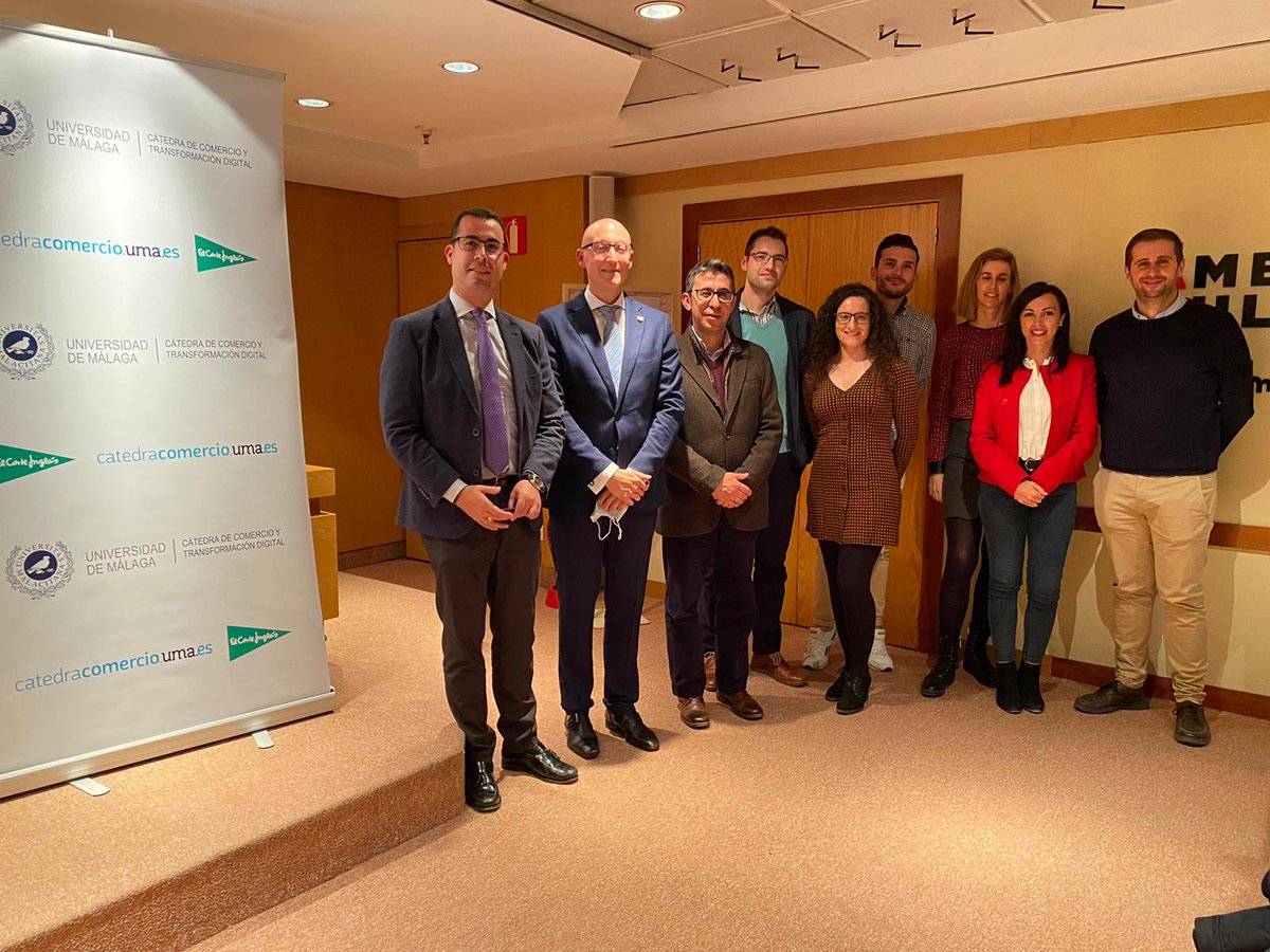 Honrado de estar en el Top 2 % de científicos a nivel mundial por cuarto año consecutivo según la lista de #Elsevier /#Stanford junto a grandes profesionales y amigos como <a href="/franmleiva/">Francisco Muñoz Leiva</a> <a href="/CanalUGR/">Universidad Granada</a> y <a href="/smolinillo/">Sebastián Molinillo</a> <a href="/InfoUMA/">Universidad de Málaga</a> #Science #TopScientists