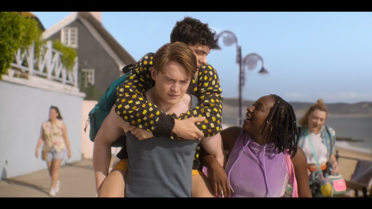 얘들아잘지냈냐...