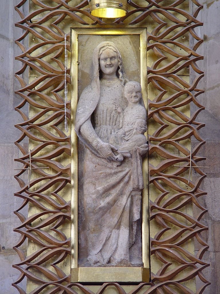 PepePoszukiwacz's tweet photo. #UsmiechnieteMatkiBoze #17
Spraw uśmiech Matce - odmawiaj #rozaniec!
Madonna Łokietkowa z Wiślicy (ok. XIII wiek) https://t.co/iPVgJviSgt