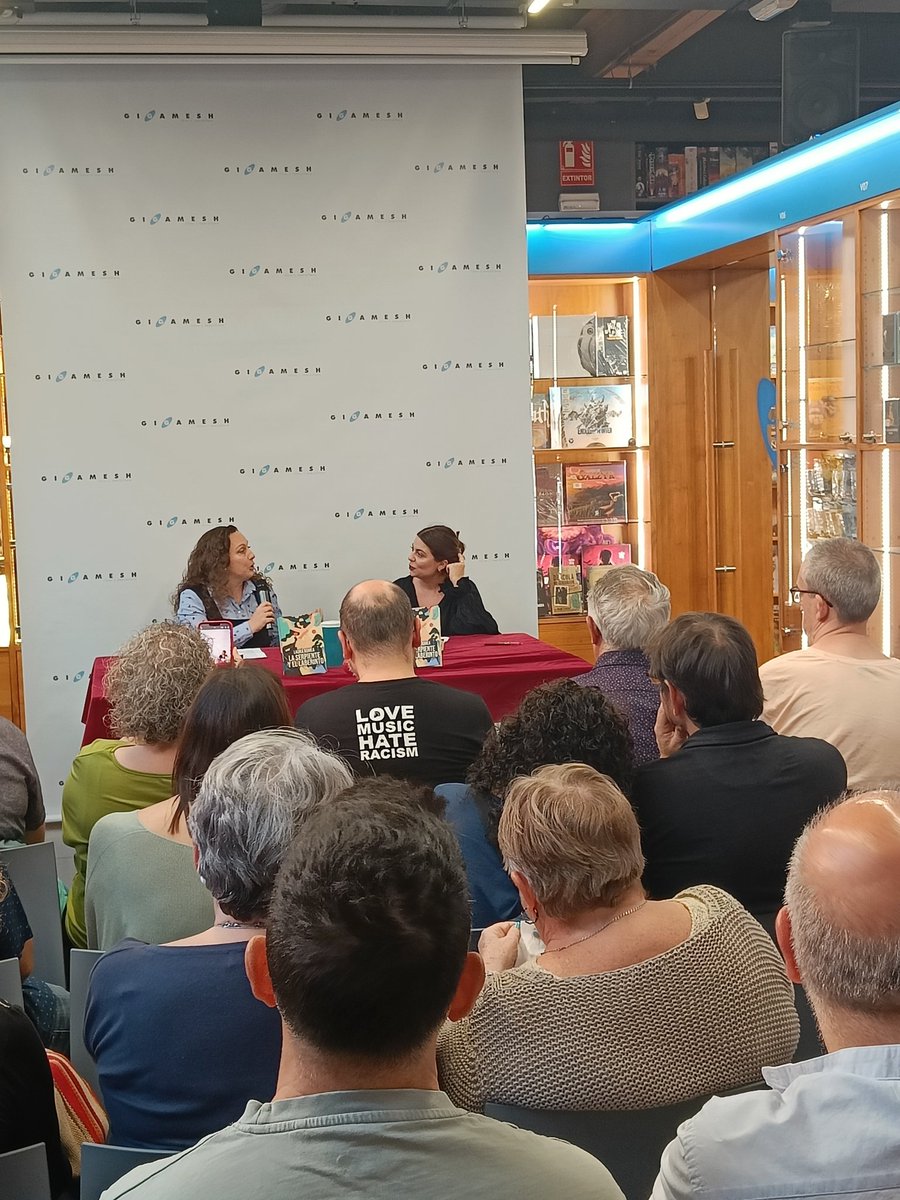 🐍 Laura Romea y Mónica Gutiérrez nos presentan "La serpiente y el laberinto", ahora, en el Templo 🏛️

Acércate (Bailén, 8) o síguenos 👇🏽

youtube.com/live/-gE4li8bR…