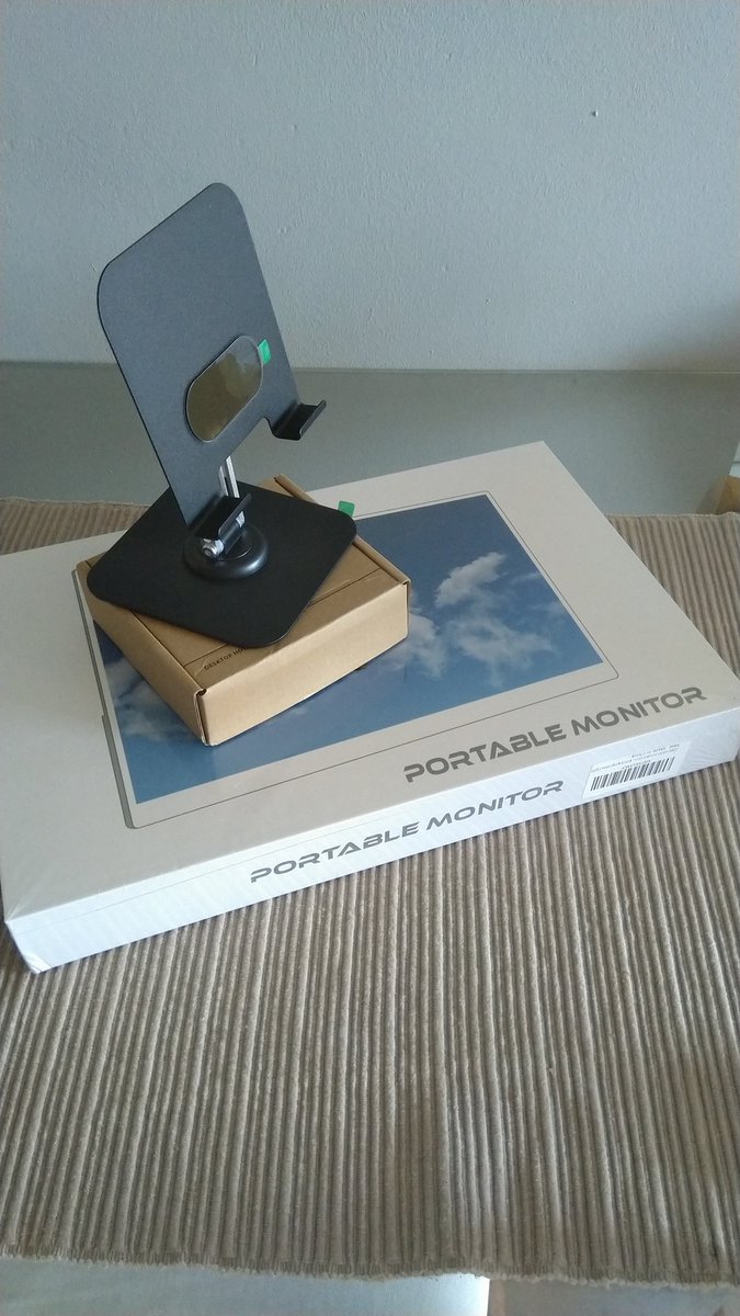 Finally getting to experience TATE Mode on the #Evercade VS via a Portable Monitor! More #Shmups posts coming soon! #RetroGaming #Toaplan