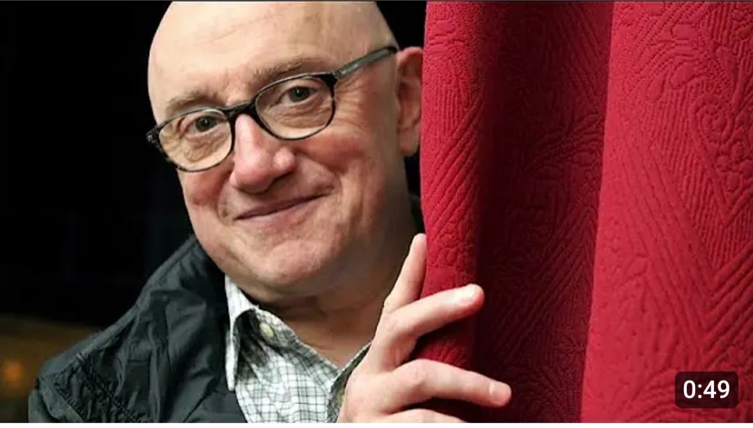 kate19100's tweet image. Michel Blanc ce n'est pas seulement "Jean-Claude Dusse " dans les bronzés...
Immense artiste capable de faire rire et d émouvoir, devant et derrière la caméra.
Un Grand du cinéma qui s en va 😢
Toutes mes pensées pour ses amis du #Splendid  💙
Au revoir #michelblanc 🤍💫🙏