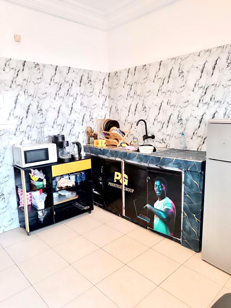 PGCowork's tweet photo. Chez Prestige Group Coworking Même si c’est combien de mengeuk viens seulement 😋

Cuisine équipée, espace extérieur aménagé pour votre confort.

Makepe BM
Resa &amp; info: https://t.co/UTdCcvqs9A

#coworkingDouala #prestigegroup #PGcoworking https://t.co/8xRsDWjteP