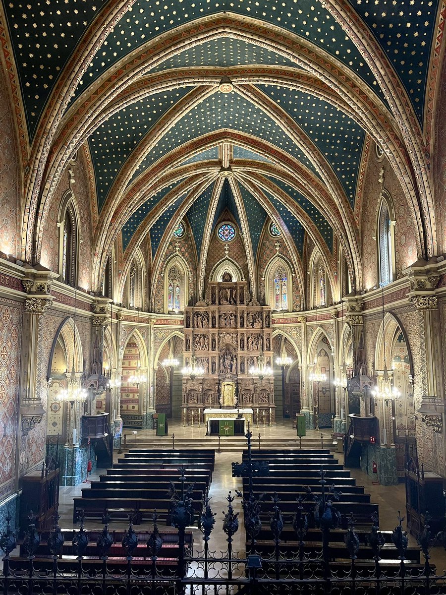Por fin comenzamos 
#TeruelCiudaddelAmor con la visita a la Iglesia de San Pedro y su torre mudéjar. Mejor comienzo imposible  <a href="/turismodeteruel/">Turismo de Teruel</a> <a href="/amantesteruel/">Fundación Amantes de Teruel</a> <a href="/SienteTeruelDPT/">SienteTeruelDPT</a>