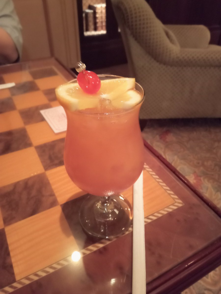 chamio15's tweet photo. ここで��酒飲んでる時が最高に幸せ https://t.co/7IHdal8LU2