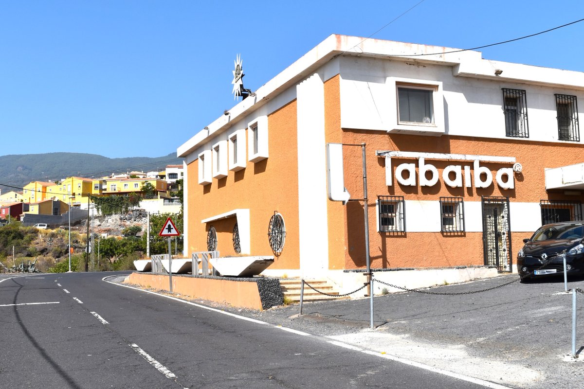aytoelrosario's tweet photo. 🏗️ #Gestur actualizará el proyecto de urbanización de #Tabaiba Media y Alta por 135.000€. El documento inicial data de 2006. La zona soporta graves carencias debido a que nunca fue recepcionada por el Ayuntamiento. Inicialmente se renovarán nueve calles. https://t.co/sNIc4IFWmW https://t.co/lBWH1byoDK