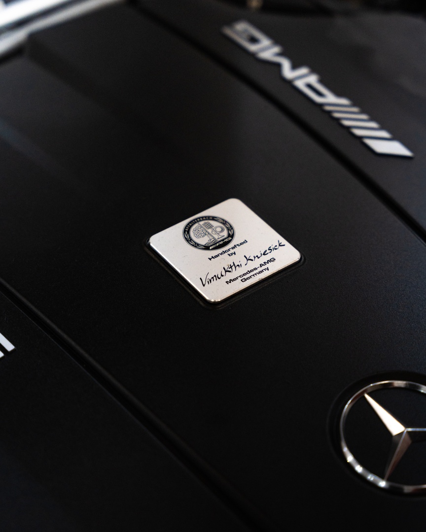 magmacars's tweet photo. One man, one engine 👌

Every AMG engine is hand built by a single engineer, who then signs a plaque that is mounted on the finished article for a truly unique touch 🎨

Take a look at our incredible AMG selection in stock right now, with 3 very different models to choose from... https://t.co/eT2jwNFvKS
