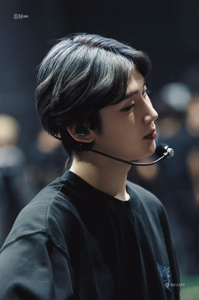 ENHYPEN's tweet photo. [ EN-view 👀 ]
D-1 💙
#ENHYPEN #EN_WALKTHELINE
#EN_WORLDTOUR_WALKTHELINE https://t.co/2tKP5uZFwv