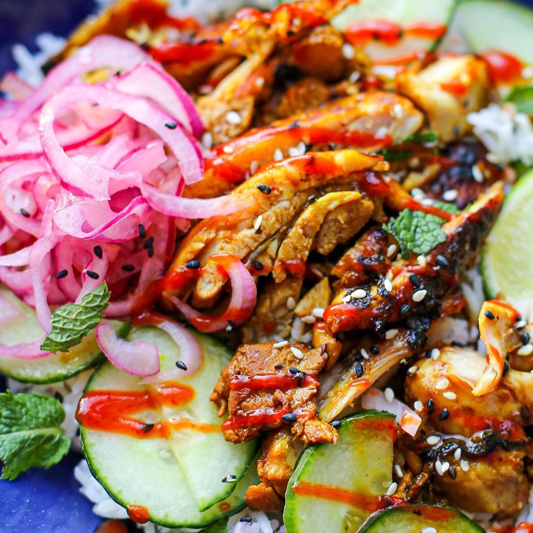 So close we can almost take a bite...

Almost.

This Spicy Coconut Chicken Bowl has us head-over-heels! 💖

📸 IG:/ goodmoodfood.uk

#squidbrand #fishsauce #mealinspo