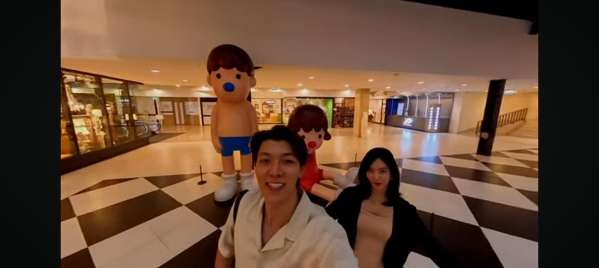 ริชชี่บอกว่ารูปปั้นนี้เหมือนตัวเองกับเบ่บี๋
#GRvlog #ก็อตริชชี่ #ก็อตอิทธิพัทธ์  #ริชชี่อรเณศ