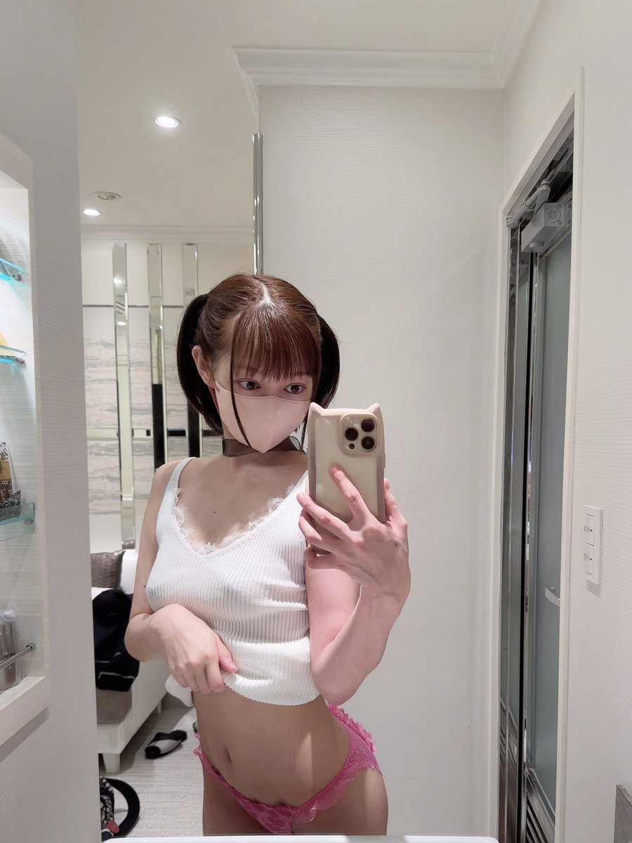 ここちゃん🧸🎀さんのエロ画像、2024年10月04日22時01分48秒に投稿