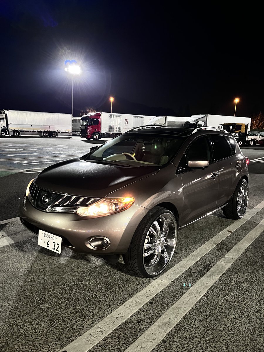 ǝʞnsoʎʞ tweet media