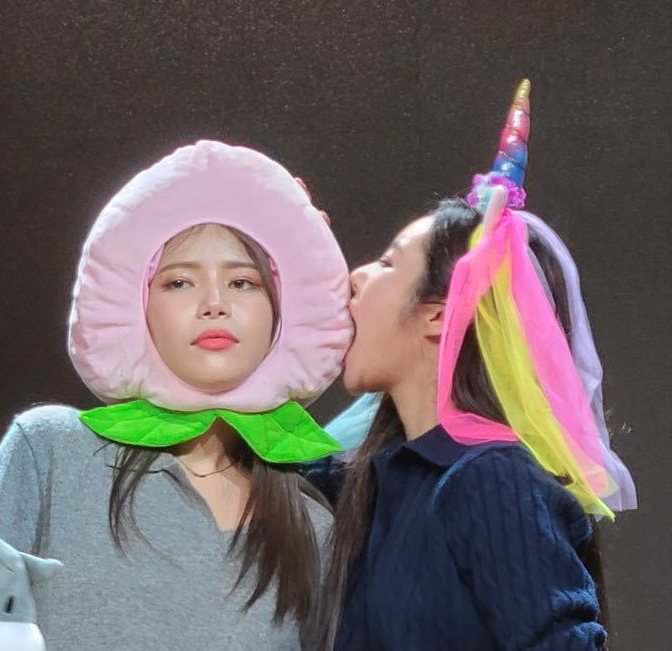 Sharkillicious's tweet photo. Happy Wheesun day 🥺 My favourite day of the year. Who even cares about Xmas and birthdays..
#1004lineDay #AngelLineDay #wheesun https://t.co/mJ4vS25vEM