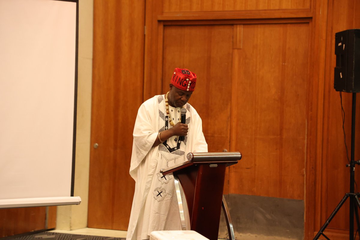 unwomenAU's tweet image. Ending our 2 day traditional and religious leaders consultation with the steps forward discussed, and a reading and prayer by one of the #COTLA executive members. The #AUCEVAWG is still on the way! Get involved here👉🏽: t.ly/i4J5M