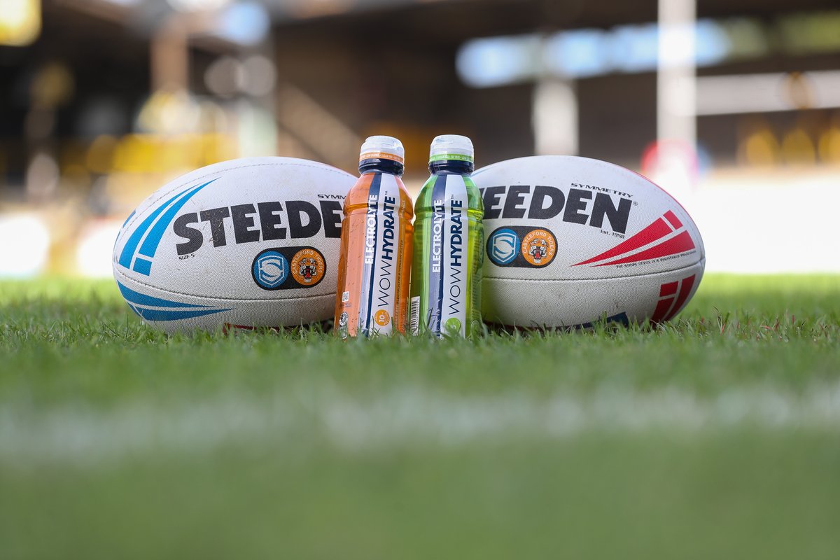 CTRLFC's tweet photo. Castleford Tigers 🤝 WOW Hydrate.

💧💪 We couldn’t do what we do without proper hydration and nutrition. WOW HYDRATE  range of electrolyte and protein waters help us perform at our best, both on and off the pitch.

#COYF • #WOWHydrate • #YouWithMoreWOW https://t.co/3cbdn0A7o6