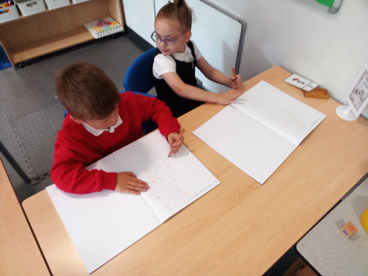 GCPFS2's tweet image. Look at our fabulous phonics work, we've been working hard to learn a new sound everyday. We've been practising to read and write them. @PrimaryGreat #gcpenglish  #gcpphonics