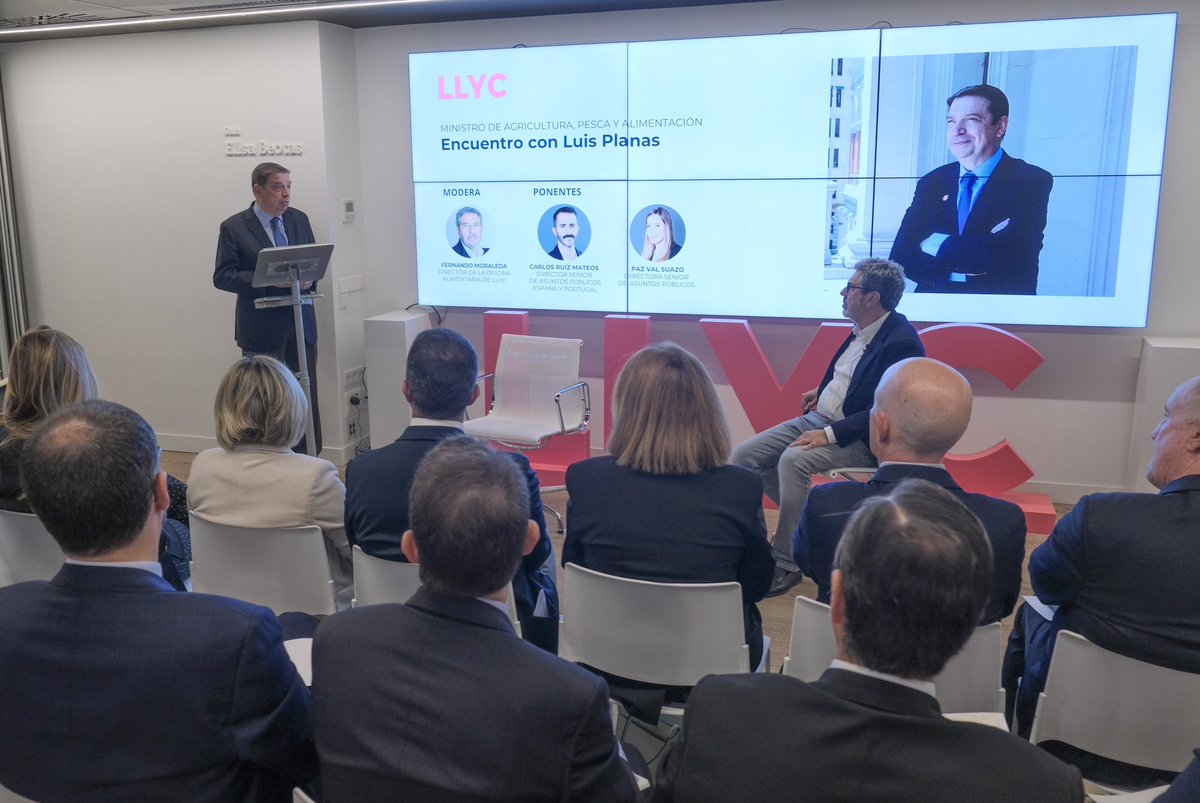 carlos ruiz mateos tweet media