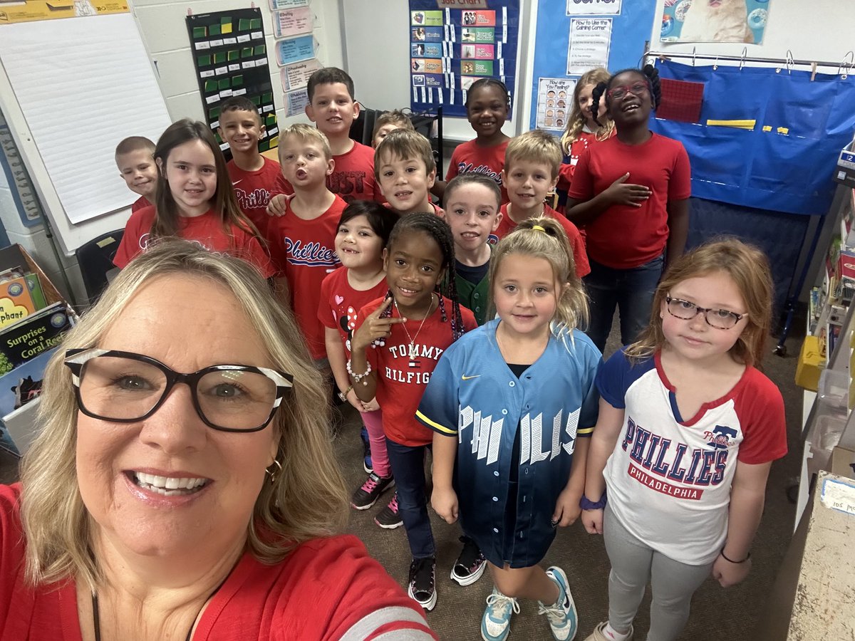 Go Phils! ⁦⁦<a href="/ParksideES/">Parkside Elementary</a>⁩