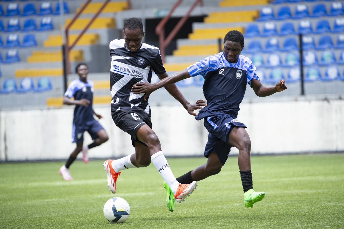 official_tcchq's tweet photo. HTβ Sporting Lagos 2-2 VOE
A four-goal thriller in the first half but the game is still in the balance.
#TCCLeague25 #SPOVOE https://t.co/ER5DkjjdIr