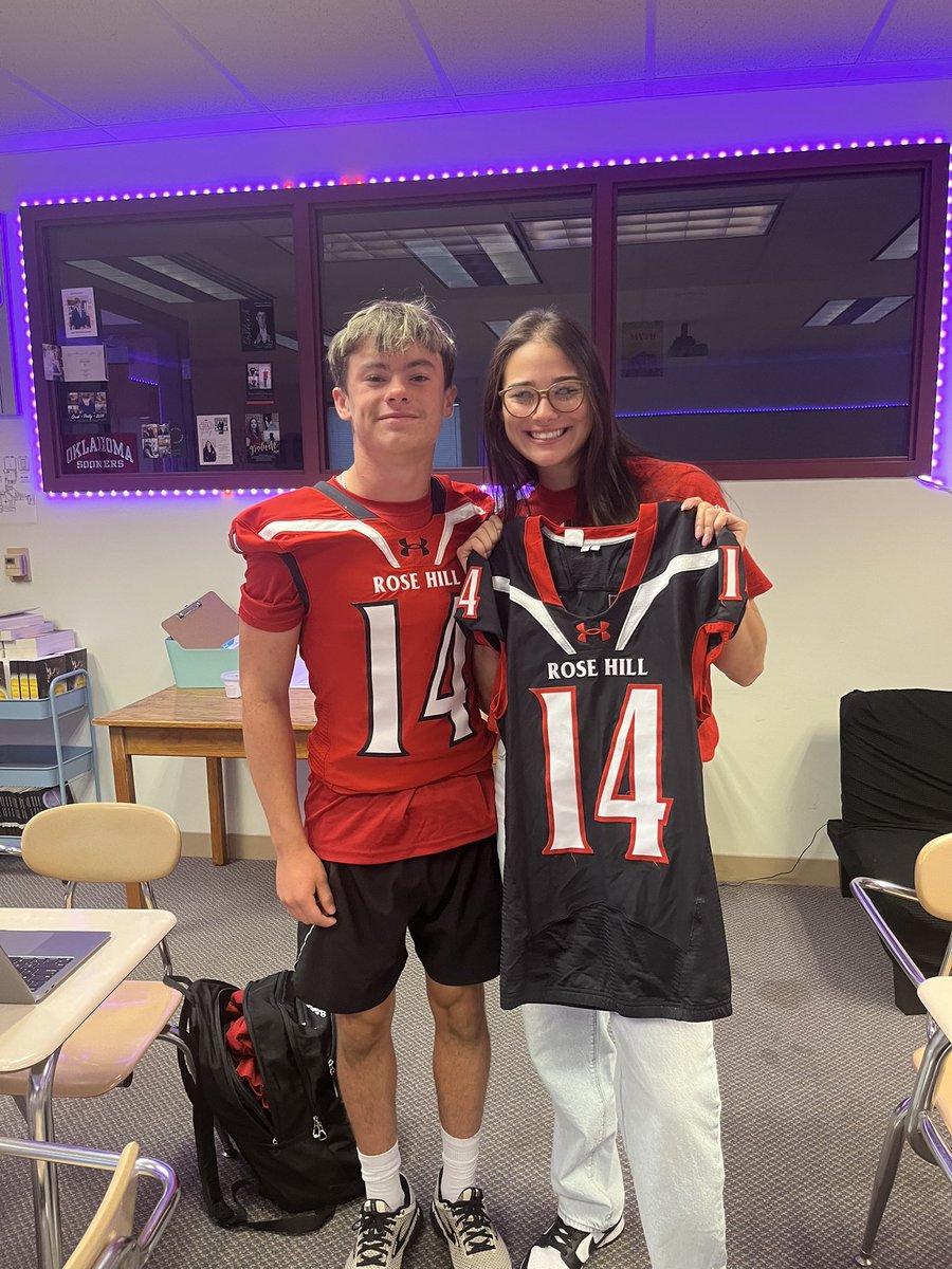 Week 5 game ready <a href="/RoseHillFBall/">Rose Hill Football</a> <a href="/landonrwright/">Landon Wright</a>