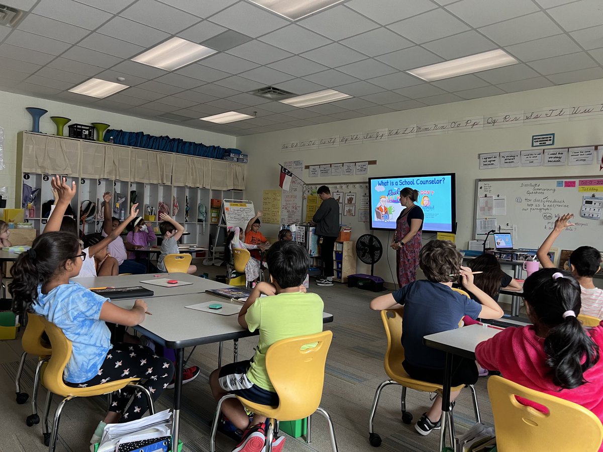 We kick started our guidance lessons this week by getting to know and build relationships with our counselors ⁦<a href="/Counselor_Moffe/">Mr. Moffe</a>⁩ ⁦⁦<a href="/mrshorant/">Elizabeth Horant</a>⁩ #togetherisbetter #otherhawksmatter