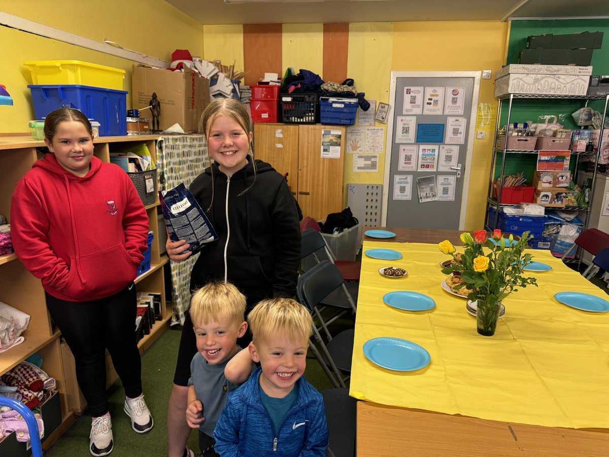 Isobel Sinclair (@izzy_suth) on Twitter photo Delighted to visit the “Kindness Club” today <a href="/DingwallPlay/">Dingwall Primary's Play Based Learning Journey</a>
Children taking time out of their day to make beautiful invites and say thank you to their local community #mensshed #kindnesscounts
"A warm smile is the universal language of
kindness." Delighted to visit the “Kindness Club” today <a href="/DingwallPlay/">Dingwall Primary's Play Based Learning Journey</a>
Children taking time out of their day to make beautiful invites and say thank you to their local community #mensshed #kindnesscounts
"A warm smile is the universal language of
kindness."