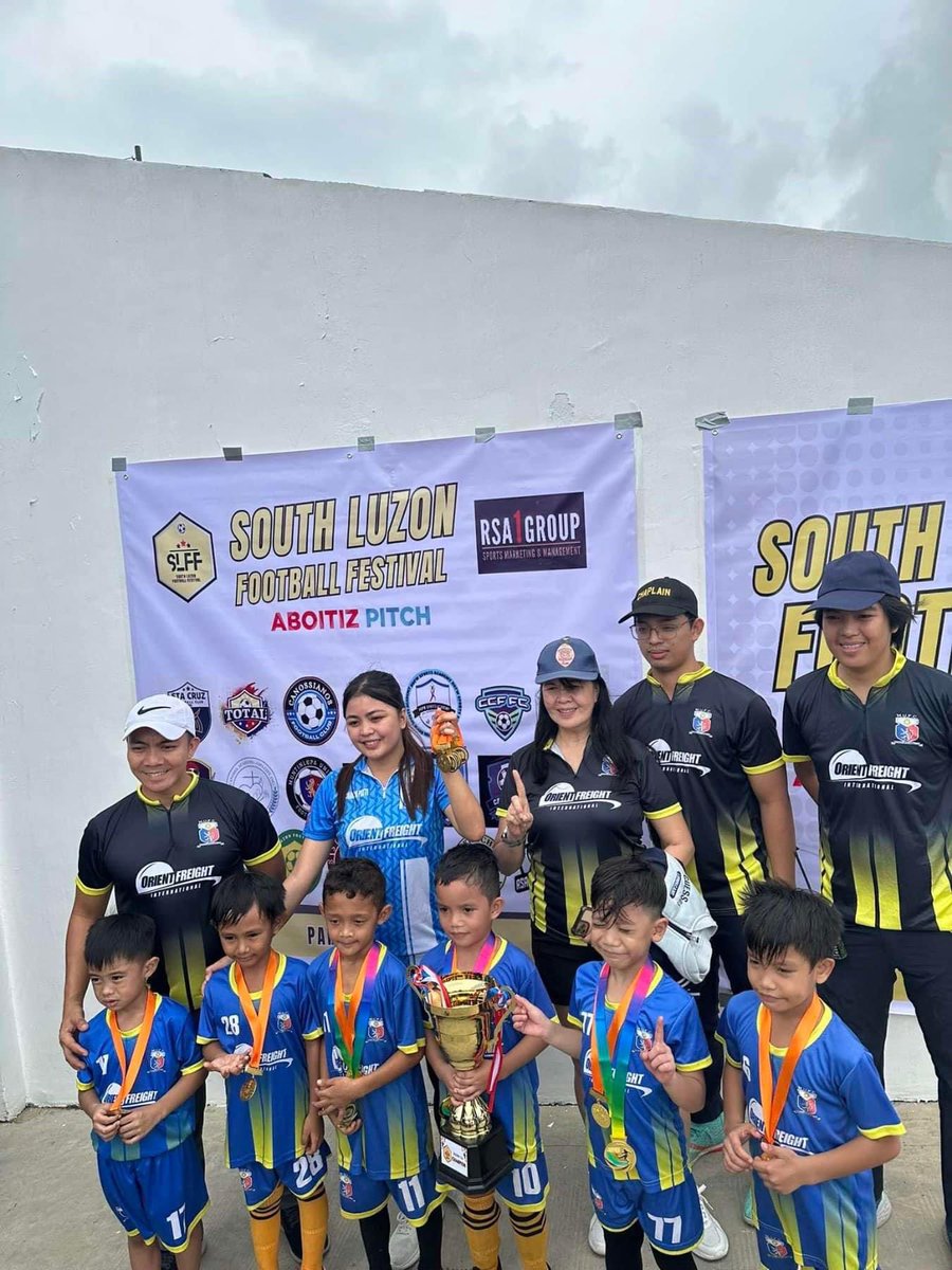 OFFICIALMUNTI's tweet photo. Let's continue to show our support sa ating mga football prodigies!
#MUFC #MuntinlupaUnitedFC #SouthLuzonFootballFestival2024 #MiloCup #MuntinlupaNakakaproud #YouthSports
πΈ: MUFC https://t.co/RsZWoPQvoy