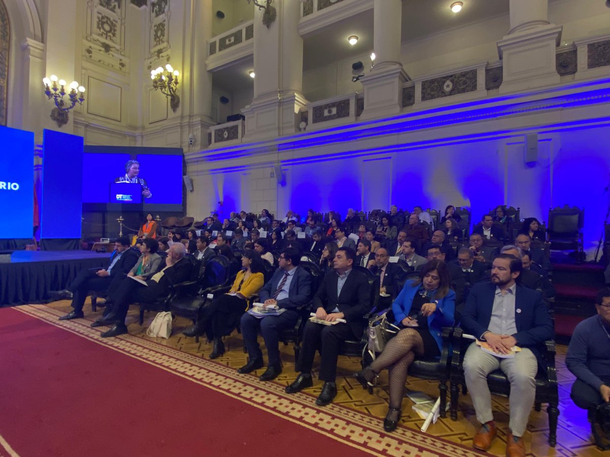 📍En el Congreso Nacional de Santiago, se inicia la ceremonia del centenario de la Dirección del Trabajo.

Sigue la transmisión: youtube.com/live/C4jjpyNpX…