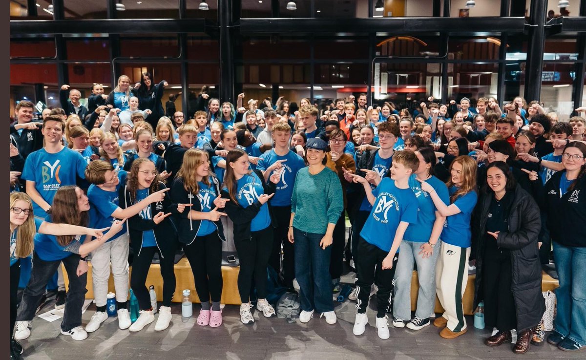 Charlotte Mobbs š (@mobbsca) on Twitter photo I love this photo from last night. I was honoured to be given a <a href="/bycsenior/">BYC Senior Choir</a> flat cap. These young people are brilliant and we had a great time together. <a href="/ianwallacephoto/">ian wallace</a> <a href="/TheSixteen/">The Sixteen</a> I love this photo from last night. I was honoured to be given a <a href="/bycsenior/">BYC Senior Choir</a> flat cap. These young people are brilliant and we had a great time together. <a href="/ianwallacephoto/">ian wallace</a> <a href="/TheSixteen/">The Sixteen</a>