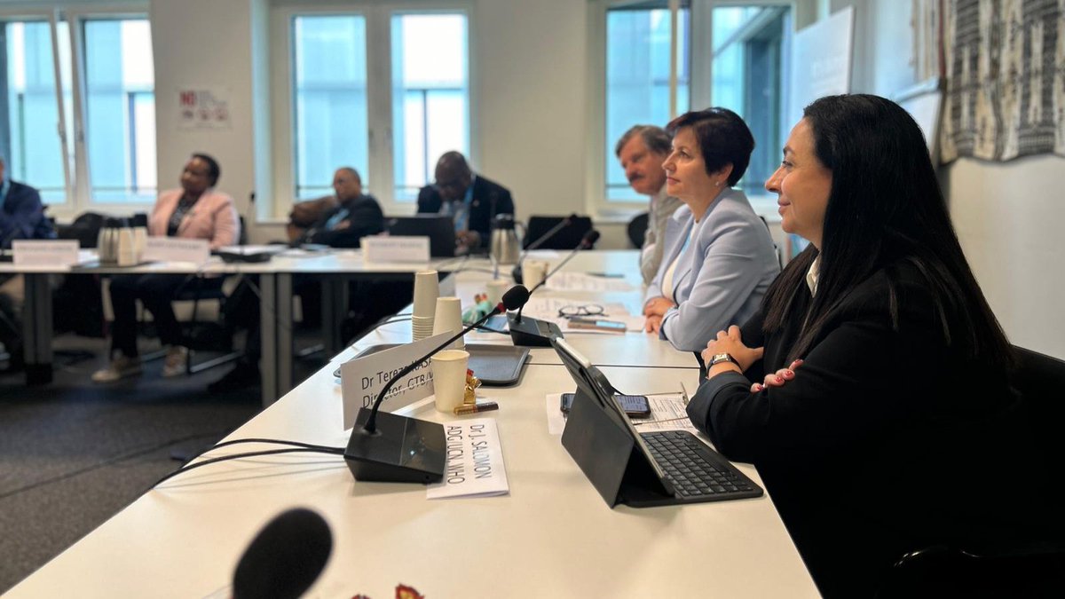 TerezaKasaeva's tweet photo. @WHO is pleased to host the 16th #BRICS #TB Research Network Meeting with aim of setting a new research &amp; innovation agenda through BRICS cooperation &amp; accelerating translation of TB research into clinical practice. 
Spotlight on
⚡️New #TB vaccines
⚡️Lung Health
⚡️TB elimination https://t.co/vWhAsBXPfY