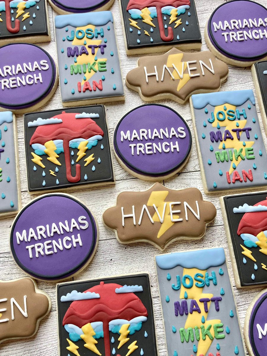 ashleyguccimt's tweet photo. Celebrated @mtrench day by bringing cookies to the band & seeing them for the first time on their Force of Nature Tour. #MTDay @MattWebbMT @JoshRamsay https://t.co/iUQ6X41hj1
