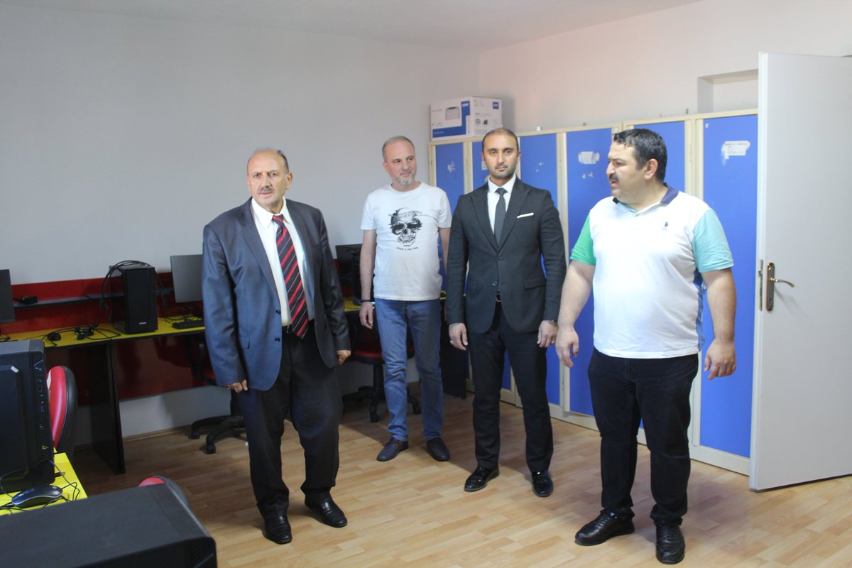 ilce_milli's tweet photo. 📌 Bilim ve Sanat Merkezi

İlçe Milli Eğitim Müdürümüz Derviş Özçal ve Şube Müdürümüz Turgut Karakuş, İlçemiz Bilim ve Sanat Merkezini ziyaret ederek yapılan çalışmalar hakkında bilgi aldılar.

@miracsunnetci 
@DervisOzcal 
@TC_Bolvadin 
@afyonilmem https://t.co/k1vhiwhhTW