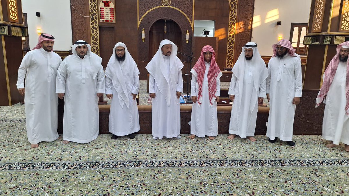 ghrantarteel's tweet photo. الحمدالله الذي بنعمته تتم الصالحات
{قل بفضل الله وبرحمته فبذلك فليفرحوا هو خير مما يجمعون}
نبشركم ومثلكم يبشر
في مساءيوم الخميس الموافق 30 ربيع الأول لعام 1446هـ
بأن الطالب: فارس رضا المصباحي
قد أتم حفظ كتاب الله كاملاً نسأل الله عز وجل أن يجعله من أهل القرآن الذين هم أهله وخاصته https://t.co/cQ2FZy7zpj