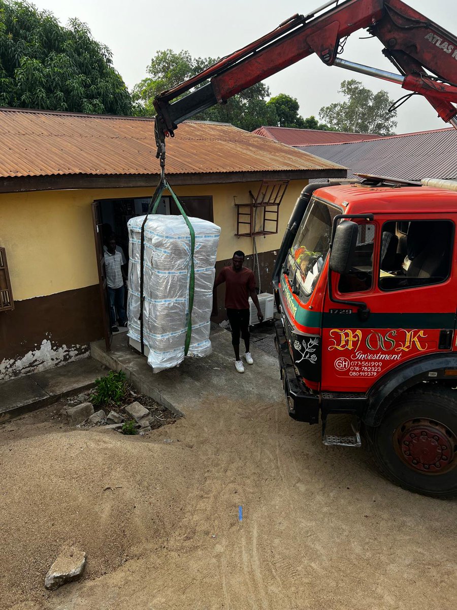 In Sierra Leone, a challenging mission was completed!
Moved remaining Ebola specimens from remote storage sites to country's central biobanking facility. The trust of local communities was paramount.
afro.who.int/countries/sier…