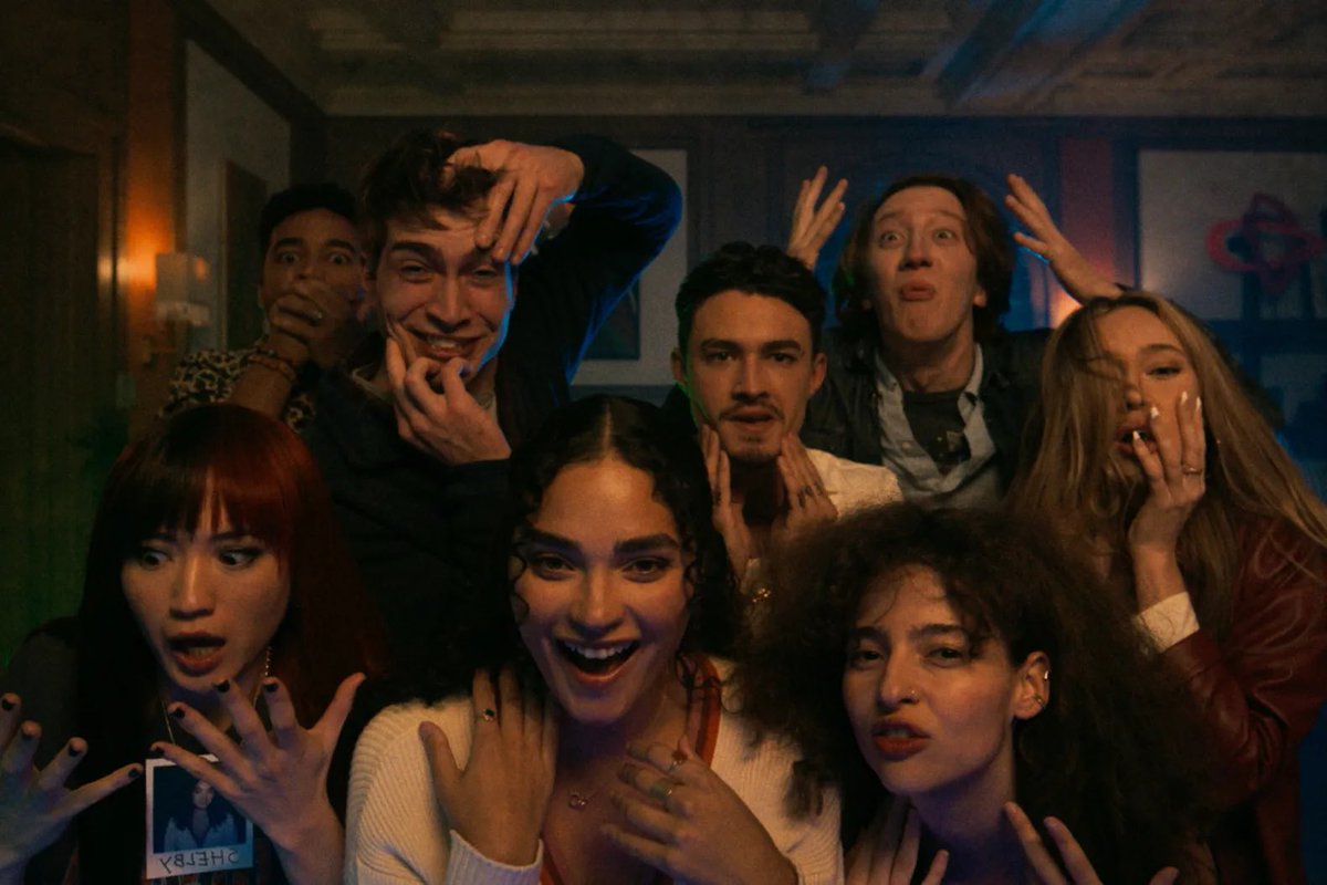 AnAntLife's tweet photo. Instead of arguing over the clown movie spend your weekend watching one of the best films of the year! IT'S WHAT'S INSIDE is the ultimate party movie full of horror, lust and good old fashion friends you love to hate https://t.co/pTtocR3TmS