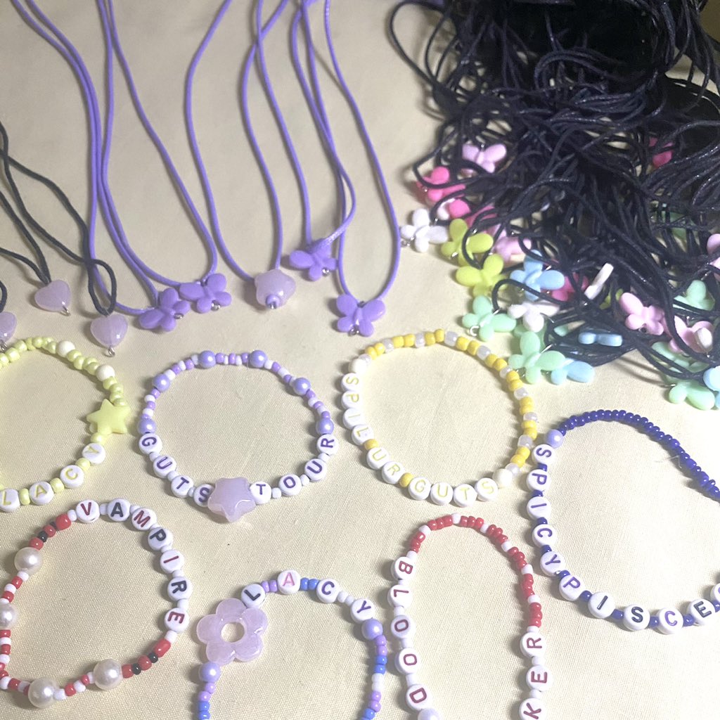 we made a lot of stickers to give tomorrow! see you livies 💜💜

we also have cord necklaces and bracelets for trades. just dm me 🦋

#GUTSTourManila #GUTSWorldTourManila #OliviaRodrigoPH