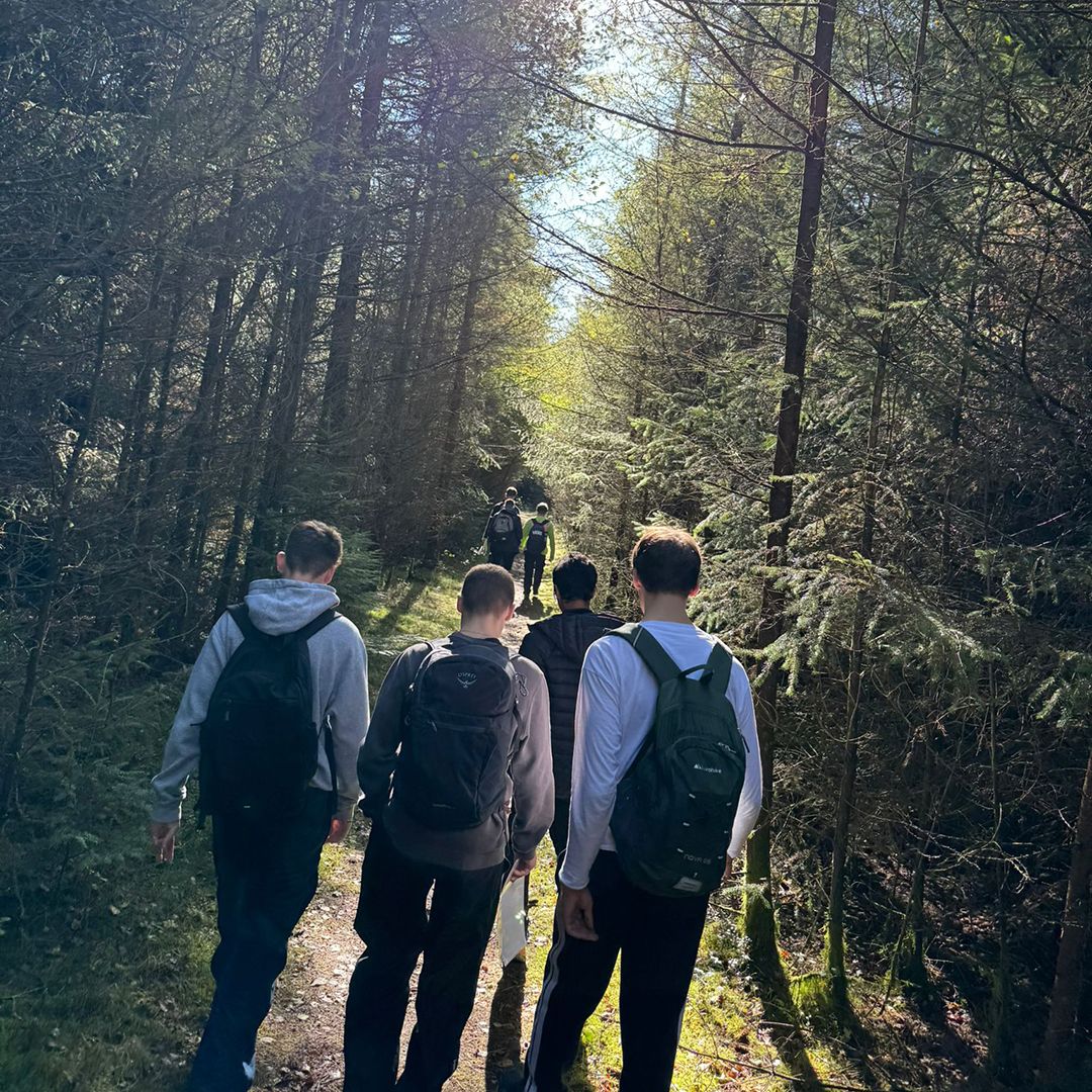 S6F's tweet photo. Group 1 had their first Duke of Edinburgh Gold walk last weekend and were extremely lucky with the weather 😎 They all did really well on the 6 hour walk and it was a great opportunity for the new students to get to know each other and work together as a team.
#DofEGold #S6F https://t.co/pj666DVk1b